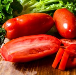 Томат Піраміда